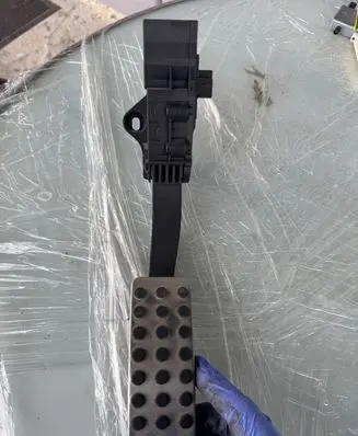 Mercedes-Benz B W246 W242 Accelerator throttle pedal A2463001604 2463001604