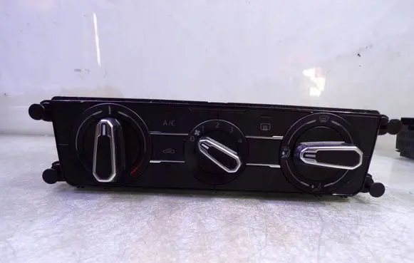 Volkswagen T-Cross Climate control unit 2G1820045K