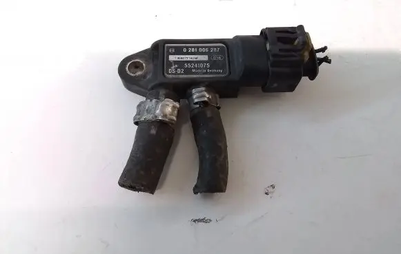 Opel Combo D Exhaust gas pressure sensor 55241075 0281006287 130827T1626F