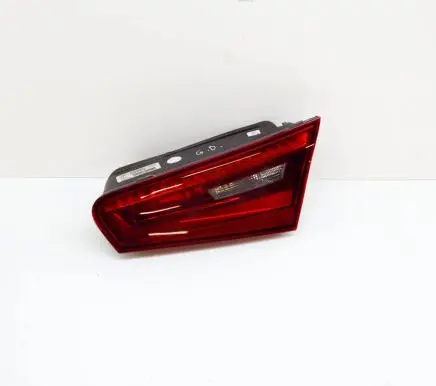 Audi A3 S3 8V Tailgate rear/tail lights 8V3945094B