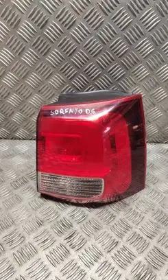 KIA Sorento Rear/tail lights 924022P520