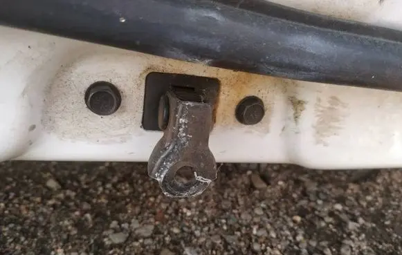 Opel Antara Rear door check strap stopper