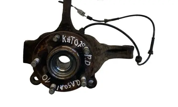 Nissan Qashqai+2 Front wheel hub