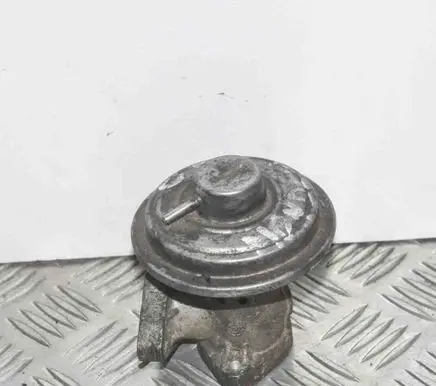 Ford Mondeo Mk III EGR valve 1S7Q9D475AD