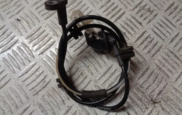 Mazda 2 ABS rear brake sensor D6514371Y