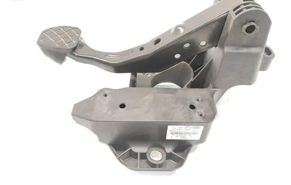 Volkswagen Polo V 6R Brake pedal 6R1721058 000234532 6R1721115