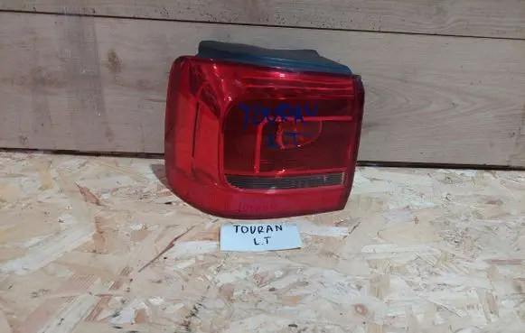 Volkswagen Touran I Rear/tail lights