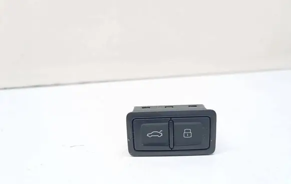 Audi Q7 4M Tailgate/boot open switch button 4G0959831D