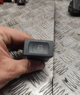 Volkswagen Sharan Windscreen/window heater switch 7M3959621