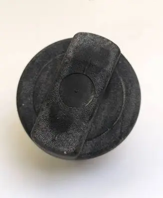 Volkswagen PASSAT B3 Fuel tank filler cap 321201551K