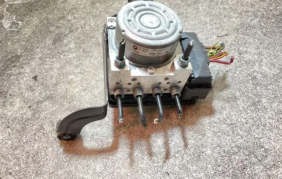 BMW 1 F20 F21 ABS Pump 6891611 DSCK100 10022013764