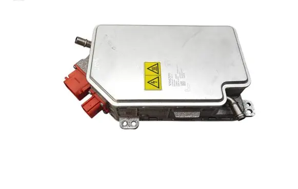 Voltage converter inverter