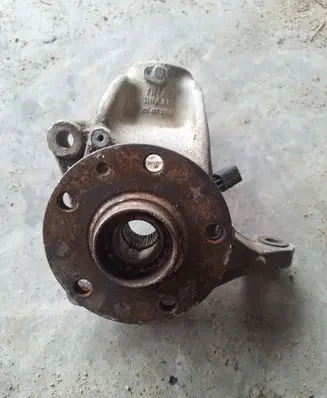 Volkswagen PASSAT B6 Front wheel hub spindle knuckle 3C0407257