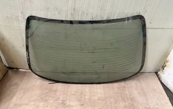 Toyota Carina T190 Rear windscreen/windshield window 