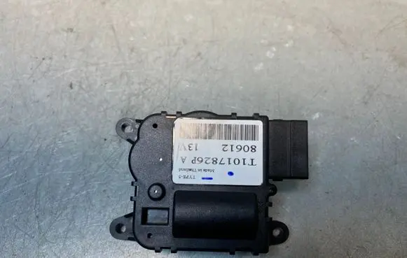 Subaru XV II Air flap motor/actuator T1017826P