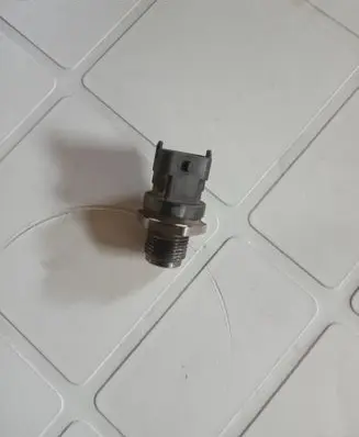 Iveco Daily 4th gen Fuel pressure sensor 0281002903