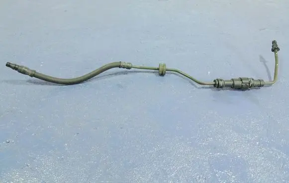 Volvo S90, V90 Turbo turbocharger oiling pipe/hose