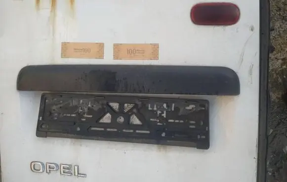 Opel Movano A Trunk door license plate light bar 