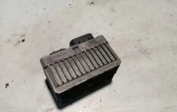 Glow plug pre-heat relay