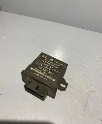 Volkswagen Touran I Light module LCM 1T0907357 H03S0001 5LA00837960