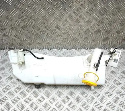 Isuzu D-Max Windshield washer fluid reservoir/tank 8980574560 8980574550
