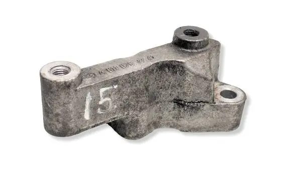 Mercedes-Benz Vito Viano W639 Engine mounting bracket A6110782741