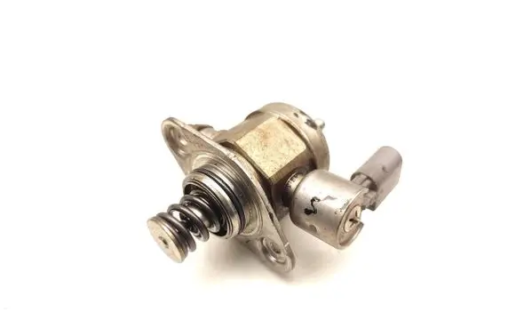 Skoda Superb B6 (3T) Fuel injection high pressure pump 06H127025P