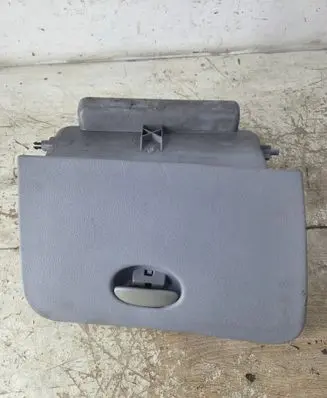 Citroen C3 Glove box 18M6217016 9638006677