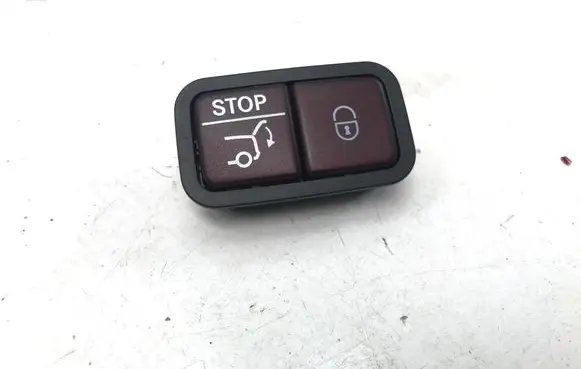 Mercedes-Benz GLA H247 Tailgate/boot open switch button 2128210551 32132103