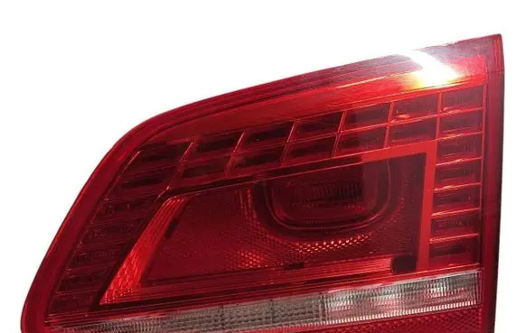 Volkswagen PASSAT B7 Tailgate rear/tail lights 3AF945308E