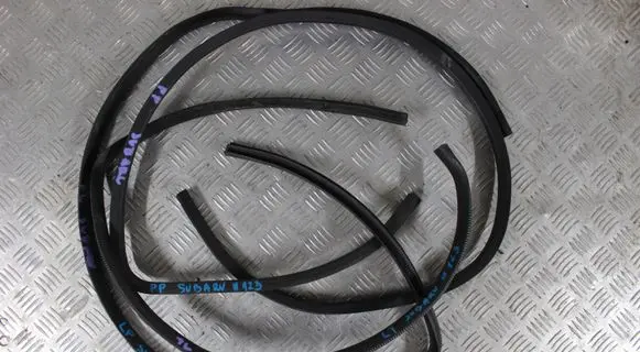 Subaru Legacy Rubber seal loading door 