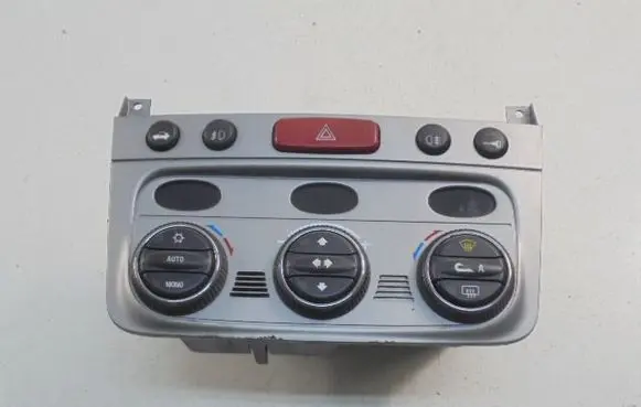 Alfa Romeo GTV Air conditioning/heating control unit 01560513690