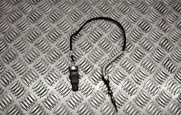 Audi Q5 SQ5 Exhaust gas temperature sensor 05L919529E