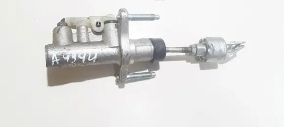 Toyota Avensis T250 Clutch master cylinder