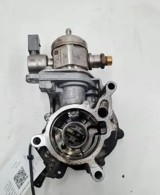 Audi A4 S4 B8 8K Fuel injection high pressure pump 06H127025M 06J145100