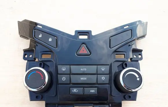 Chevrolet Cruze Climate control unit 95462228 3862118 12155390