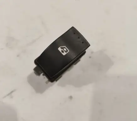 Renault Megane II Electric window control switch 220510C