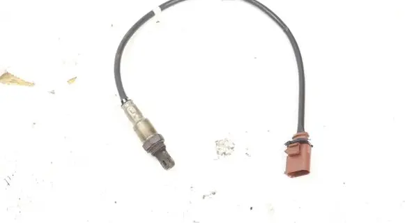 Volkswagen Touran III Lambda probe sensor 04E906262AR