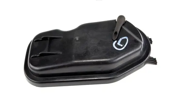 Volkswagen Polo Headlight/headlamp dust cover 96383200