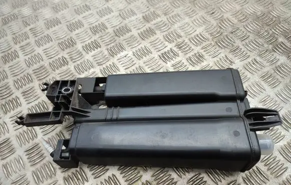 Active carbon filter fuel vapour canister