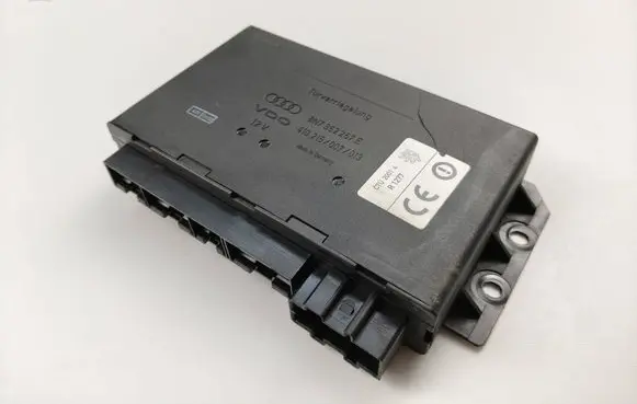 Audi TT Mk1 Comfort/convenience module 8N7962267E