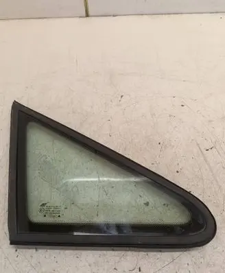 Volkswagen Sharan Front triangle window/glass