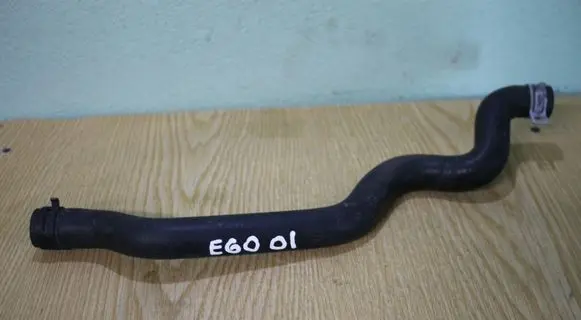 BMW 5 E60 E61 Engine coolant pipe/hose 6911001