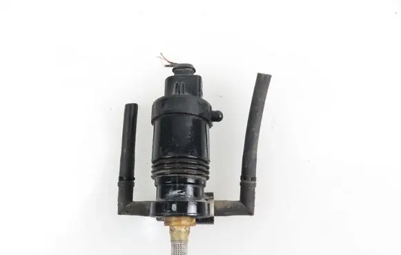 Dodge Caliber Windscreen/windshield washer pump 05152075AC