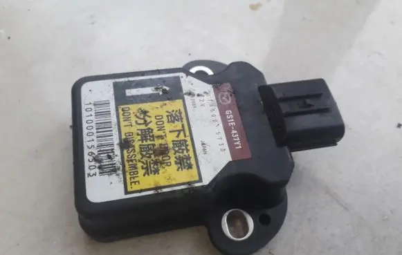 Mazda 6 ESP acceleration yaw rate sensor 1745005730 174500-5730
