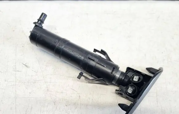 Volkswagen Tiguan Headlight washer spray nozzle cap/cover 5NA807938