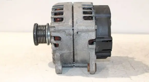 Audi A6 C7 Generator/alternator 03L903016A