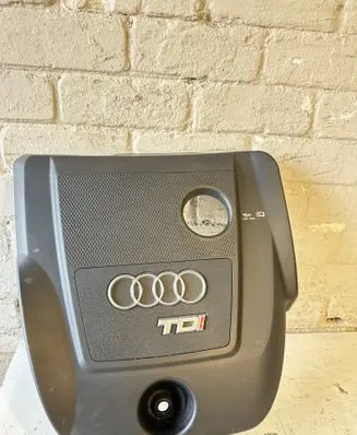 Audi A3 S3 A3 Sportback 8P Engine cover (trim) 038103925AJ 054597A 01331672