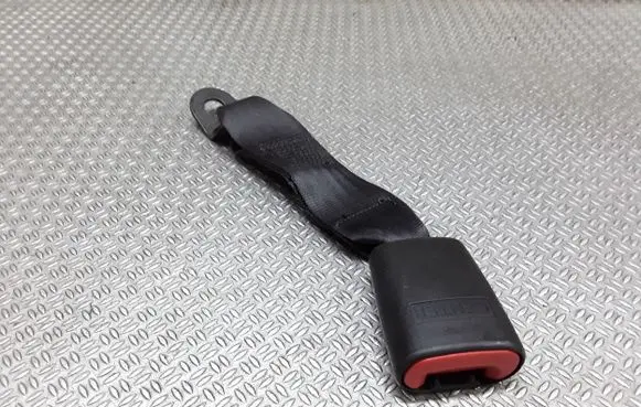 Alfa Romeo 166 Middle seatbelt buckle (rear) 
