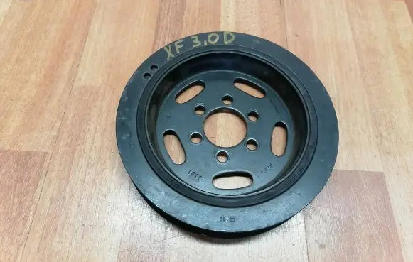 Jaguar XF X250 Crankshaft pulley 4R8Q6B319AA